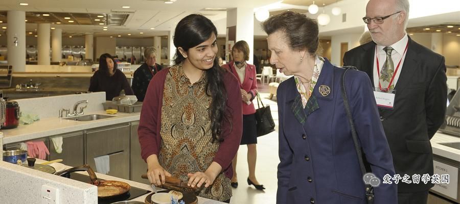 留学英国之O'Shea Hall获得英国皇家核准印章